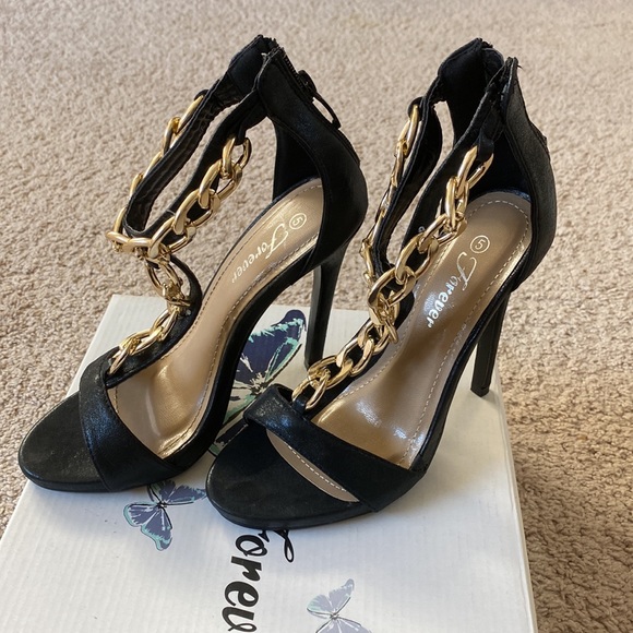 T strap chain heels - Picture 2 of 2